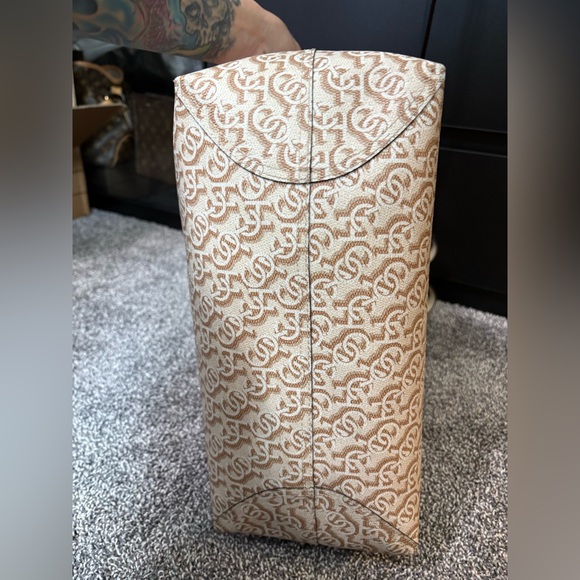 Coach White and Gold Structured Tote Bag - Picture 7 of 10